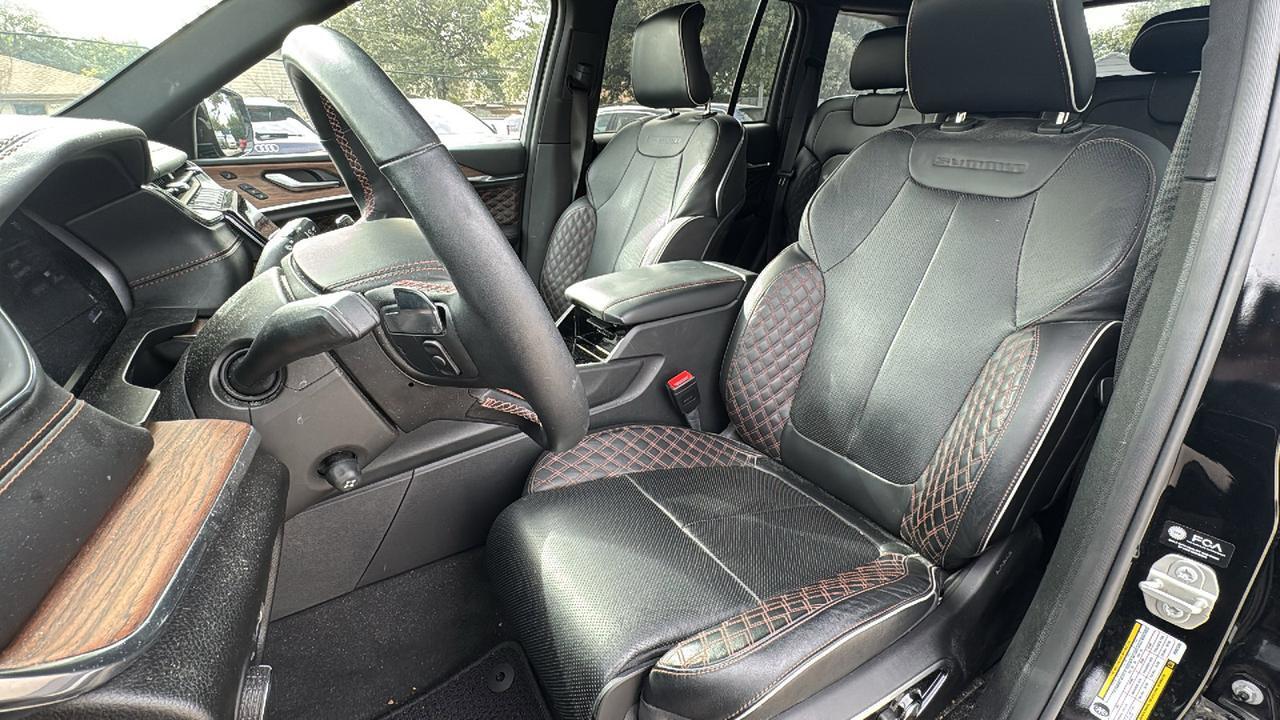 2023 Jeep Grand Cherokee Summit  Selma TX