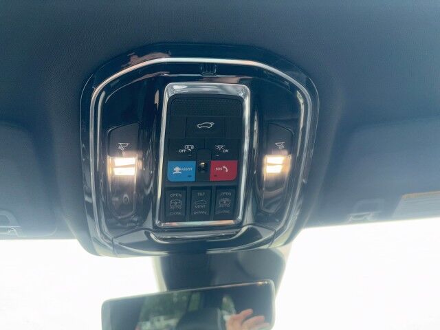 2023 Jeep Grand Cherokee Summit Whitecourt AB
