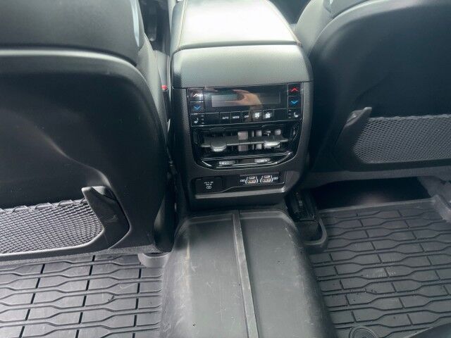 2023 Jeep Grand Cherokee Summit Whitecourt AB