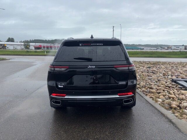 2023 Jeep Grand Cherokee Summit Whitecourt AB