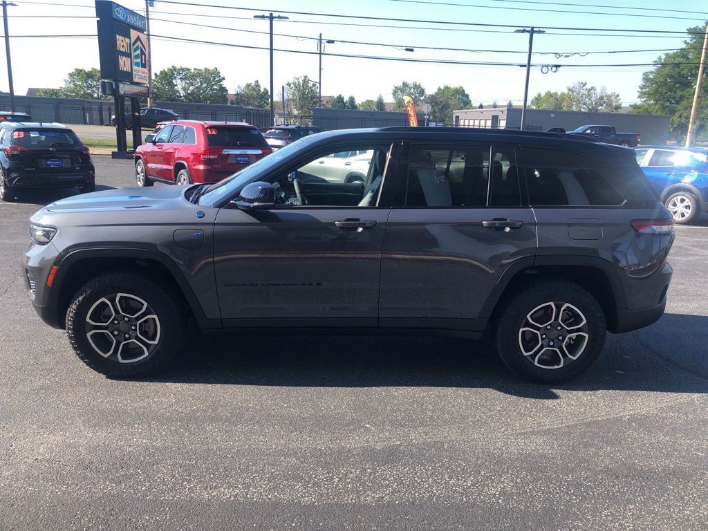 2023 Jeep Grand Cherokee Trailhawk 4xe