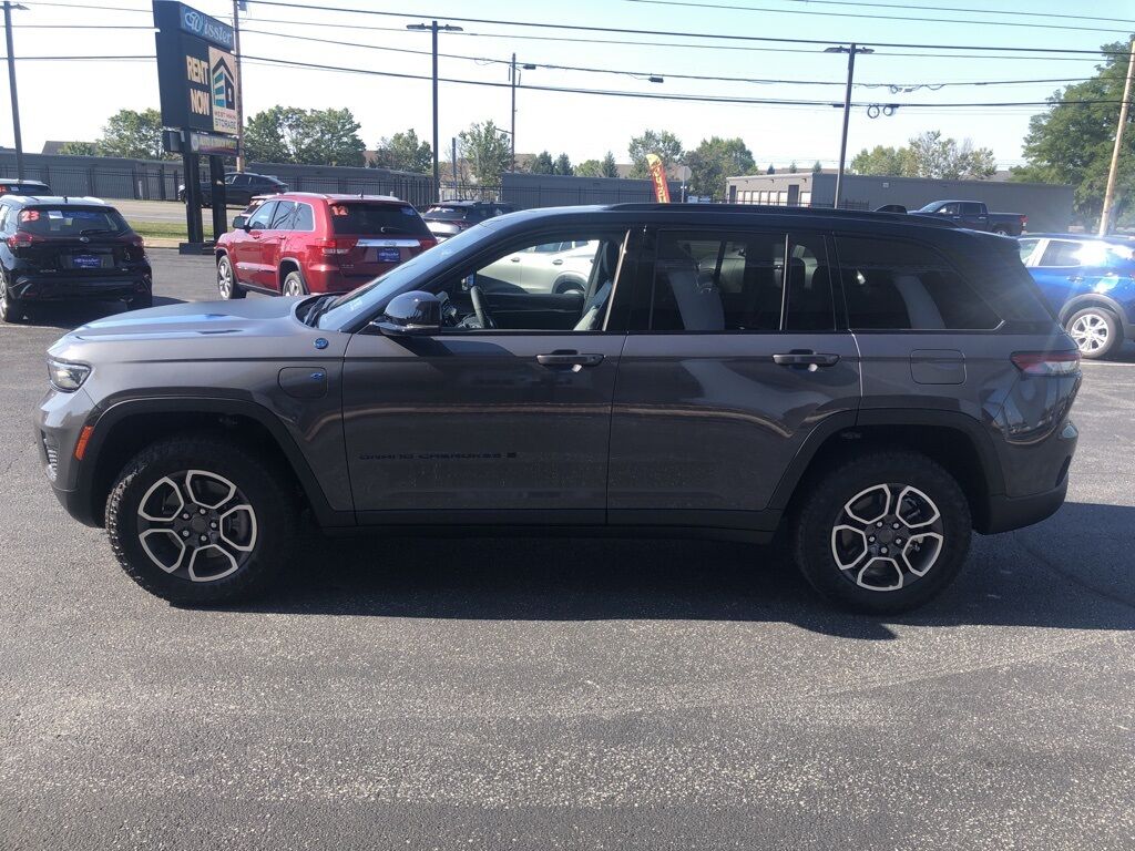 2023 Jeep Grand Cherokee Trailhawk 4xe