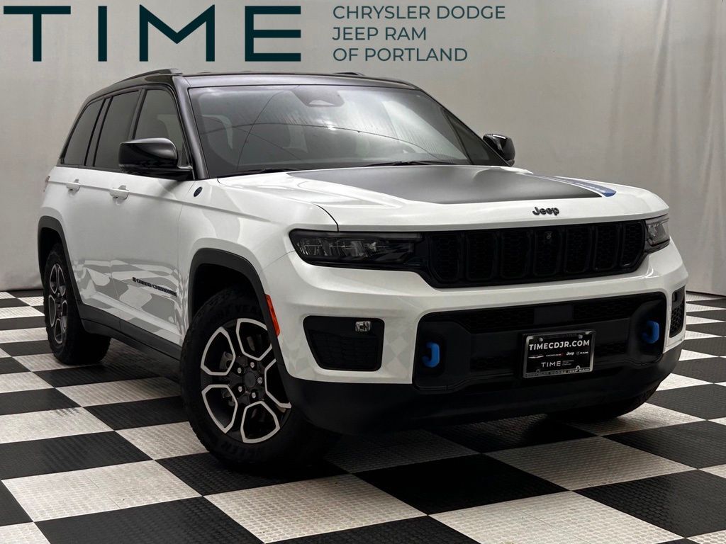 2023 Jeep Grand Cherokee Trailhawk 4xe