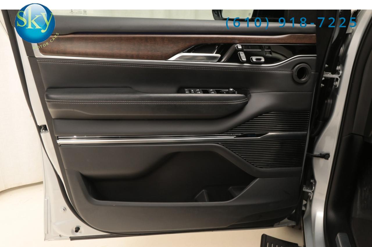 2023 Jeep Grand Wagoneer 4WD Series II West Chester PA