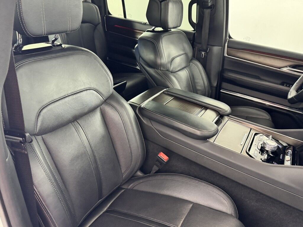 2023 Jeep Grand Wagoneer 4x4 w/6.4L Hemi Maumee OH