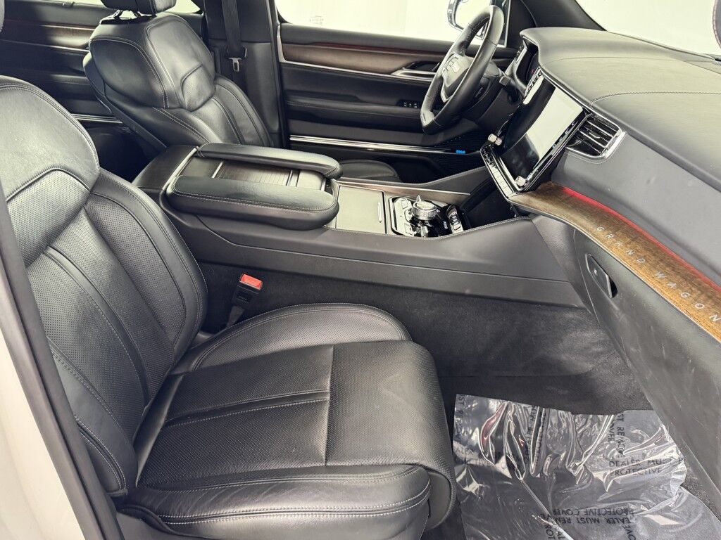 2023 Jeep Grand Wagoneer 4x4 w/6.4L Hemi Maumee OH