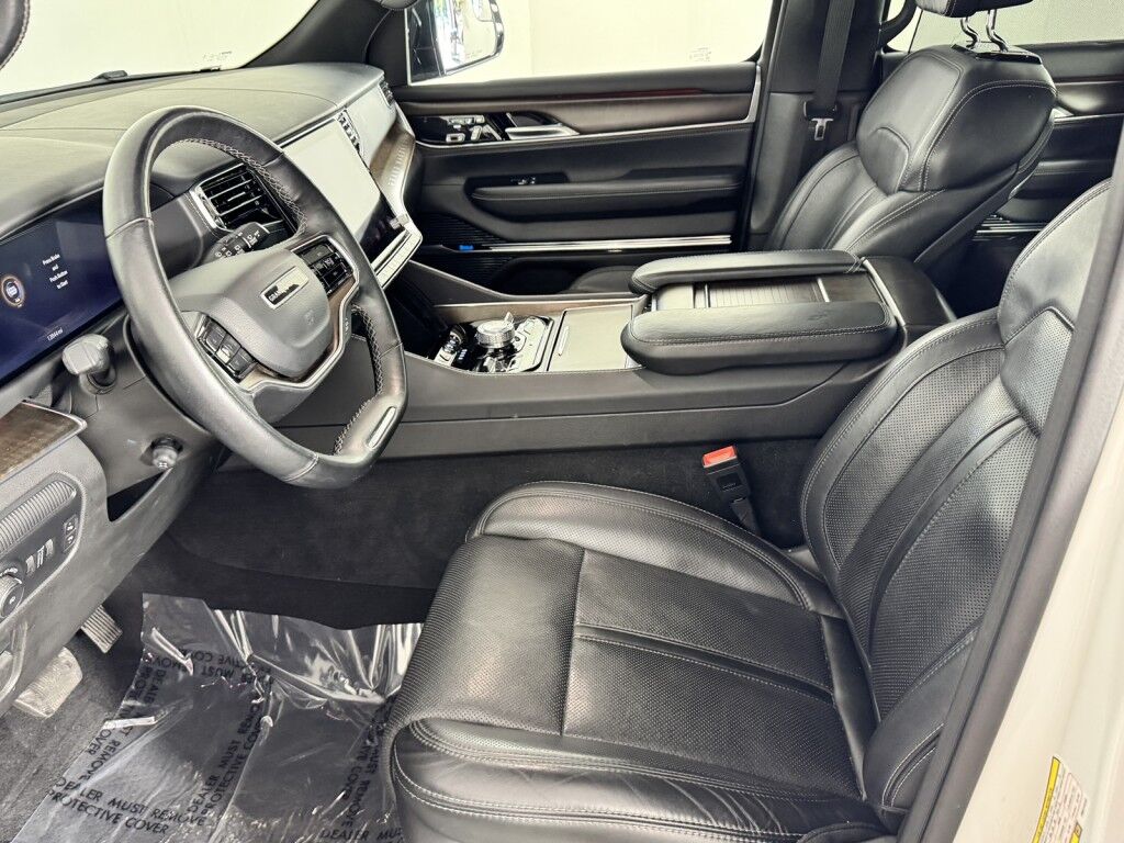 2023 Jeep Grand Wagoneer 4x4 w/6.4L Hemi Maumee OH