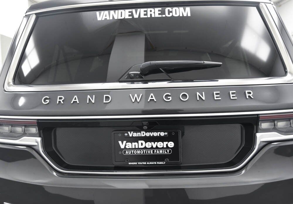 2023 Jeep Grand Wagoneer L Series II Akron OH