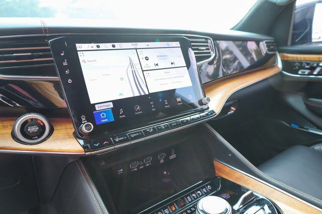 2023 Jeep Grand Wagoneer L Series III  Selma TX