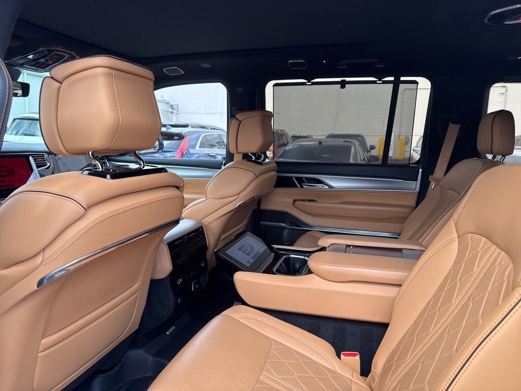 2023 Jeep Grand Wagoneer Series III AKRON OH
