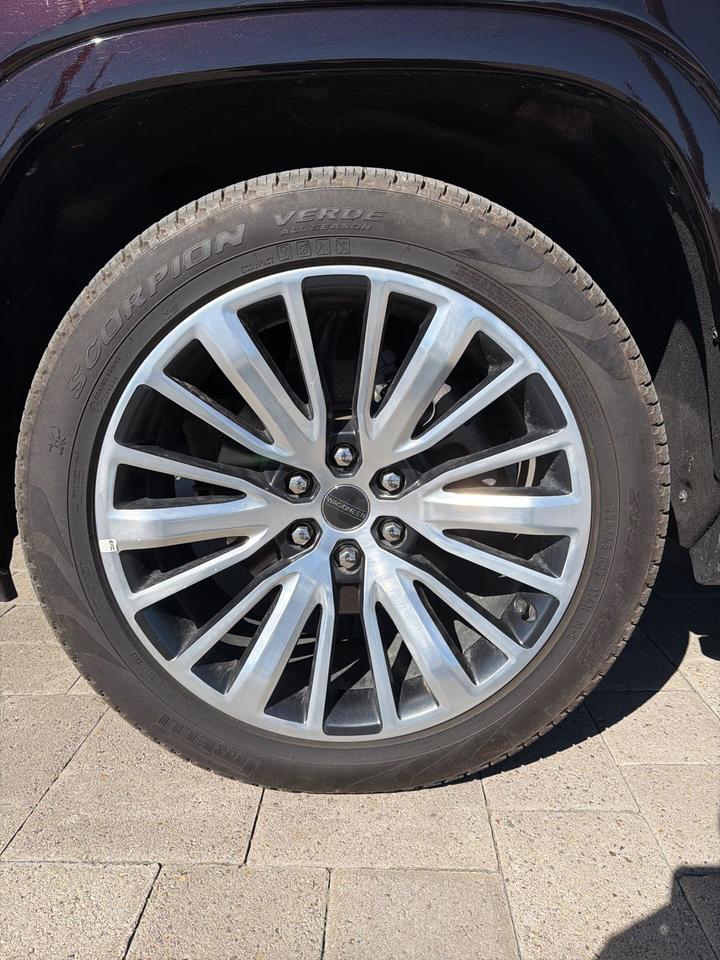 2023 Jeep Grand Wagoneer Series III Bend OR