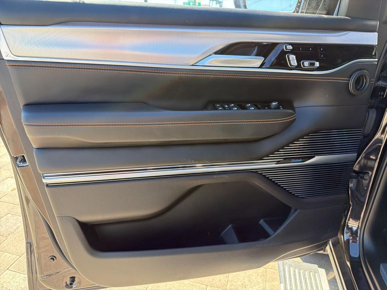 2023 Jeep Grand Wagoneer Series III Bend OR