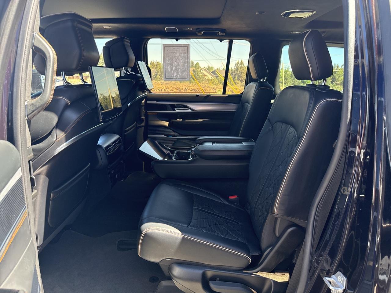 2023 Jeep Grand Wagoneer Series III Bend OR
