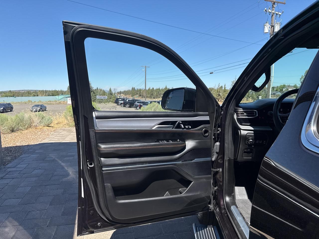 2023 Jeep Grand Wagoneer Series III Bend OR