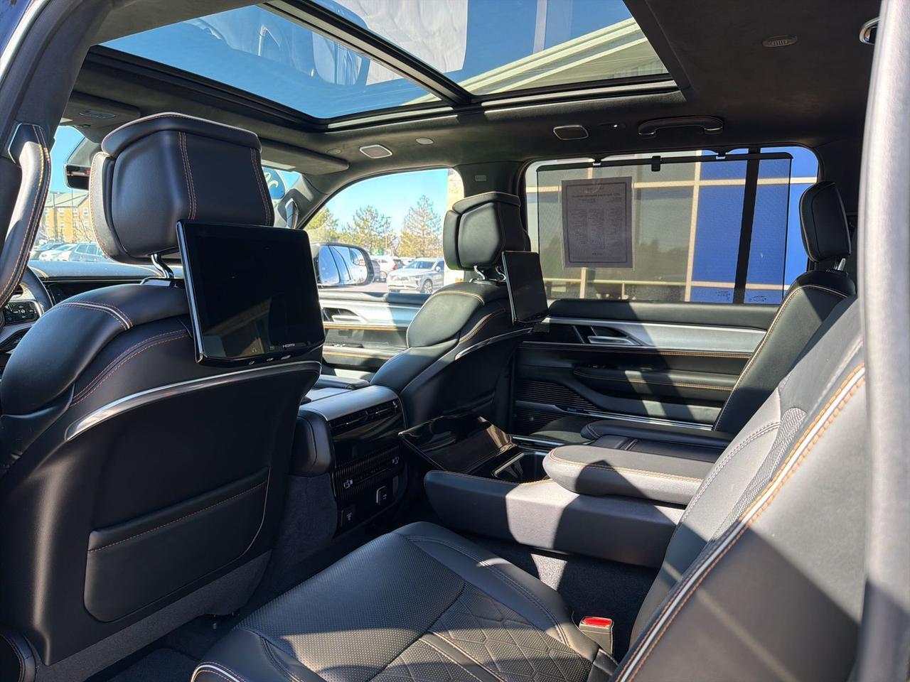 2023 Jeep Grand Wagoneer Series III Bend OR