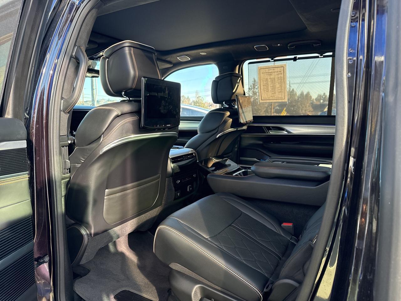 2023 Jeep Grand Wagoneer Series III Bend OR