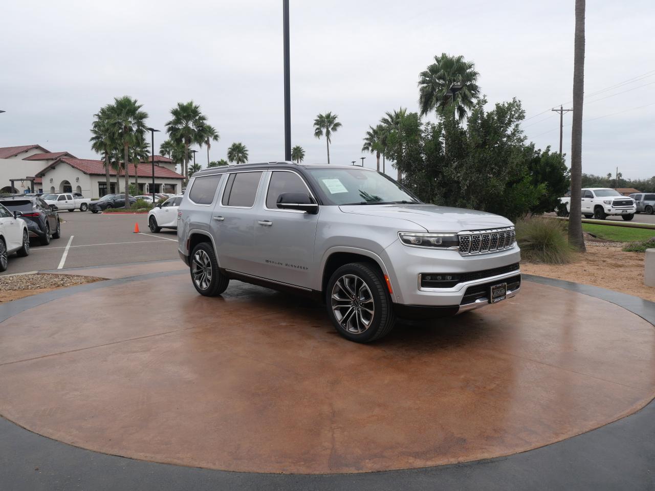 2023 Jeep Grand Wagoneer