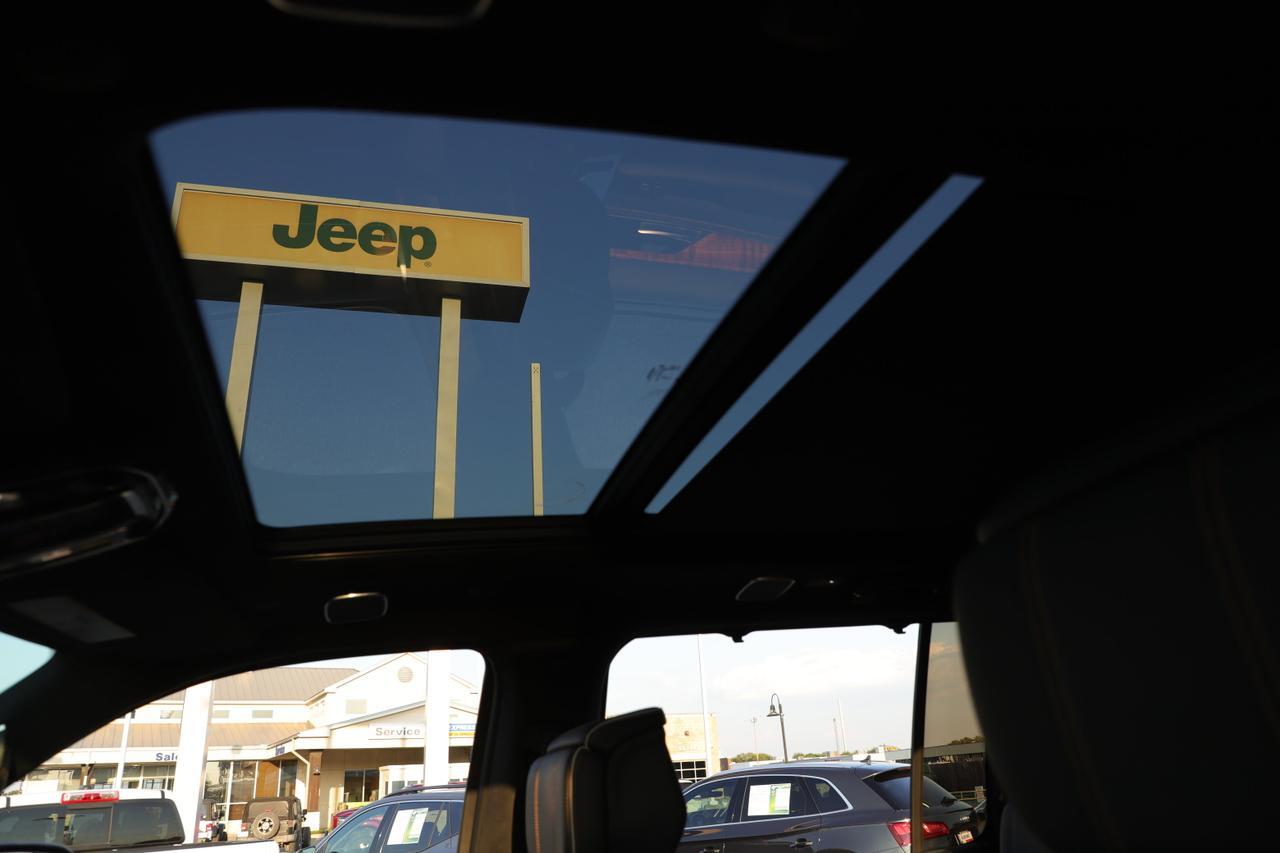 2023 Jeep Grand Wagoneer Series III New Braunfels TX
