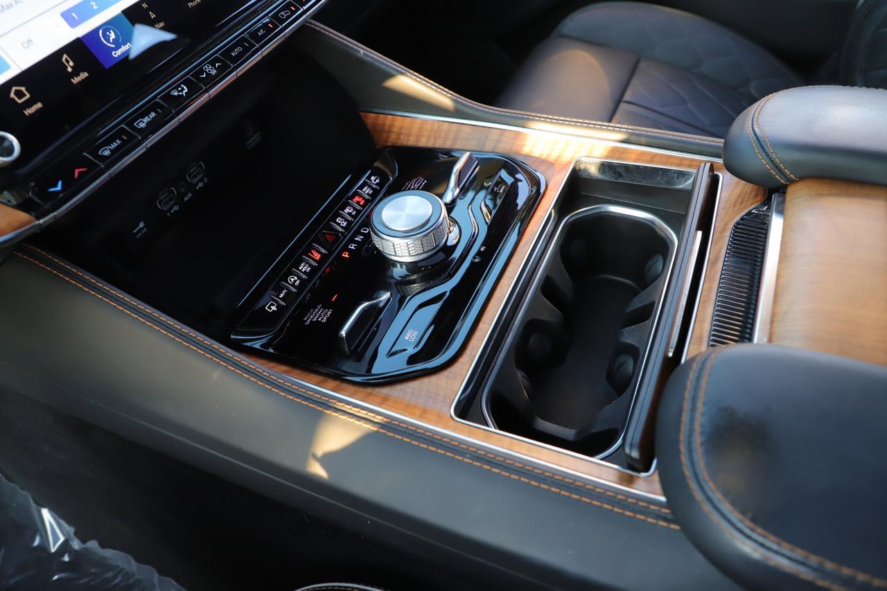 2023 Jeep Grand Wagoneer Series III New Braunfels TX