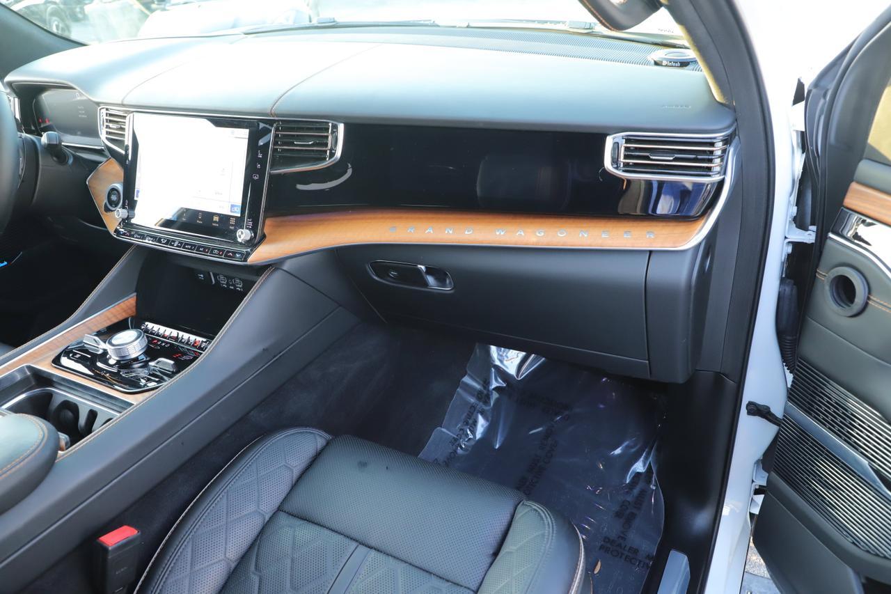 2023 Jeep Grand Wagoneer Series III New Braunfels TX