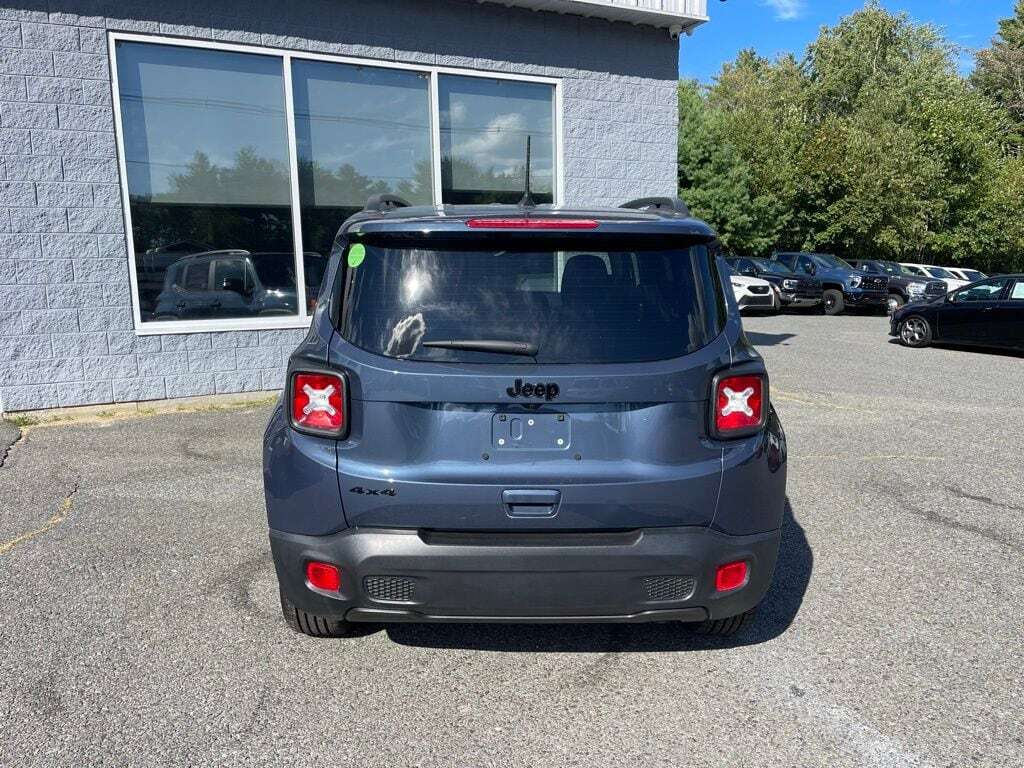 2023 Jeep Renegade ALTITUDE 4X4 Orange MA