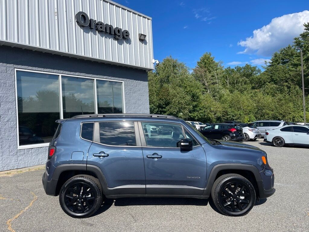 2023 Jeep Renegade ALTITUDE 4X4 Orange MA