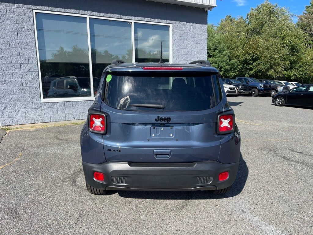2023 Jeep Renegade ALTITUDE 4X4 Orange MA