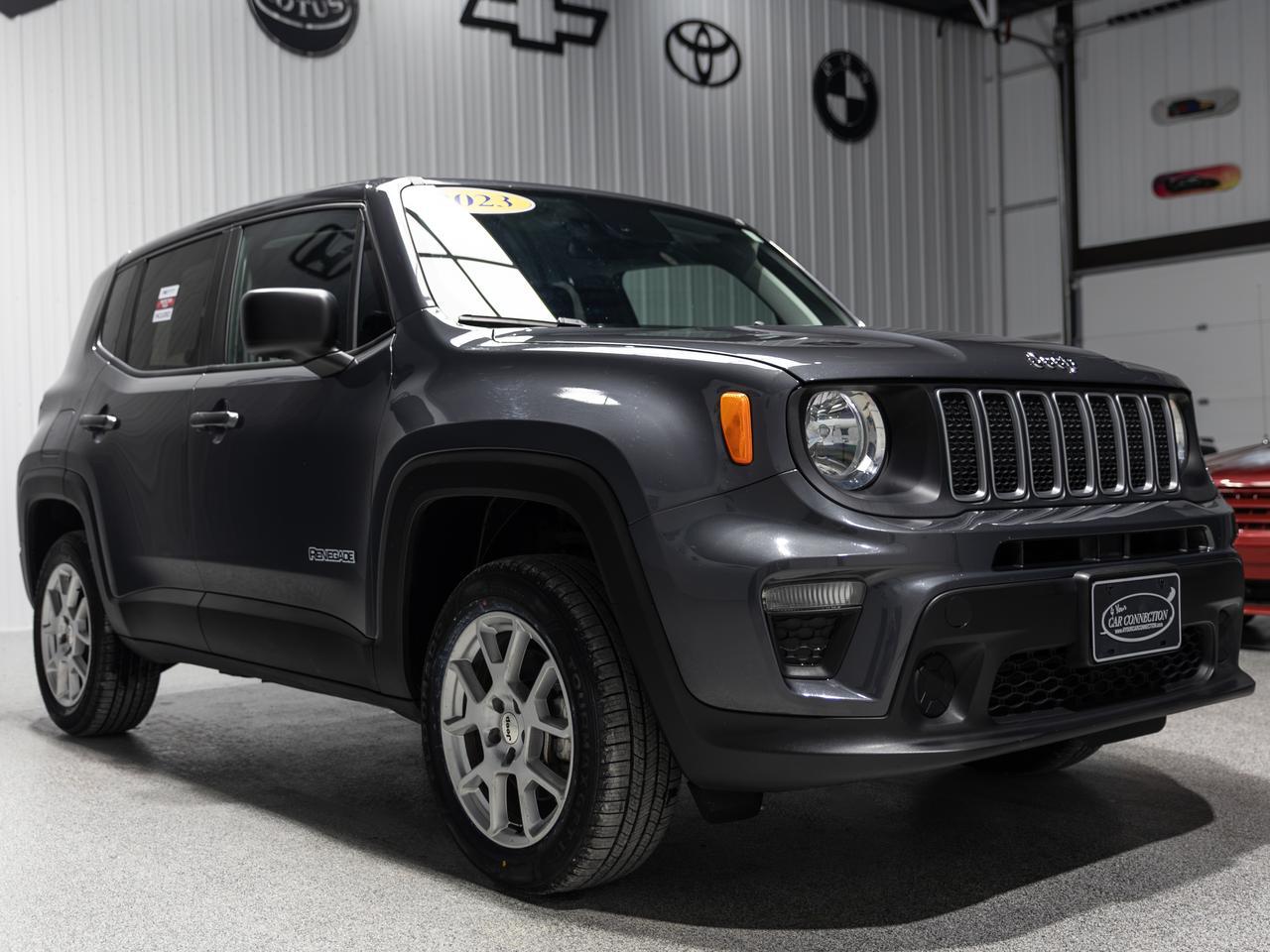 2023 Jeep Renegade Latitude 4WD Cranberry PA