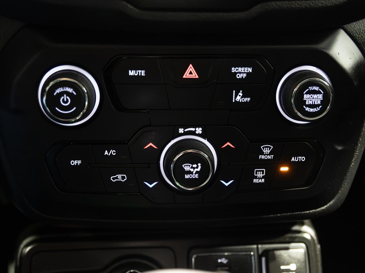 2023 Jeep Renegade Latitude 4WD Cranberry PA
