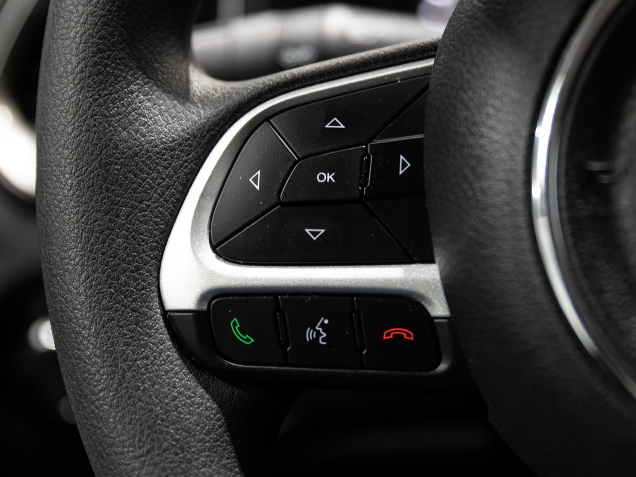 2023 Jeep Renegade Latitude 4WD Cranberry PA