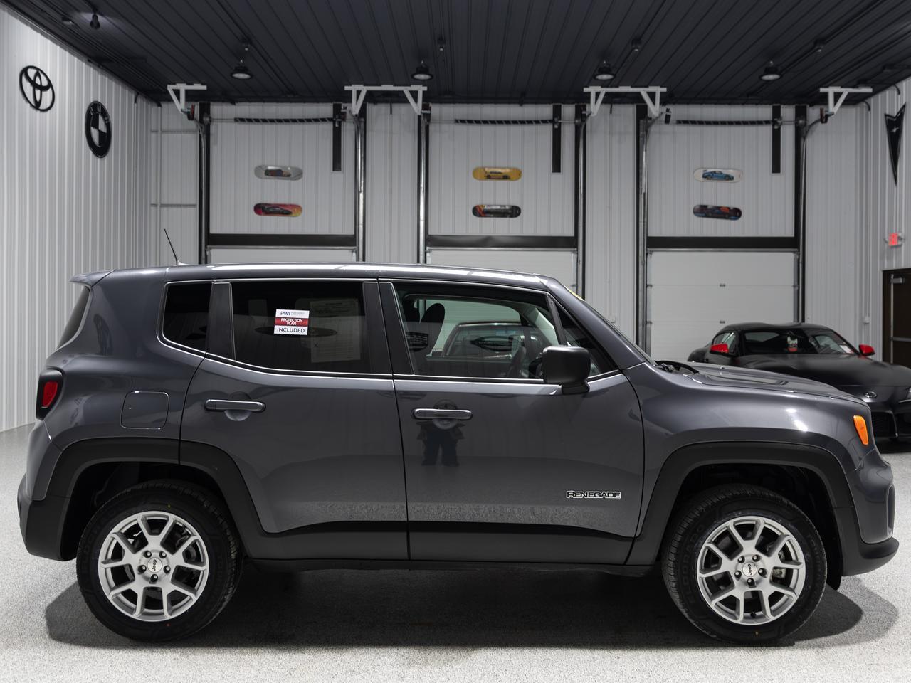 2023 Jeep Renegade Latitude 4WD Cranberry PA