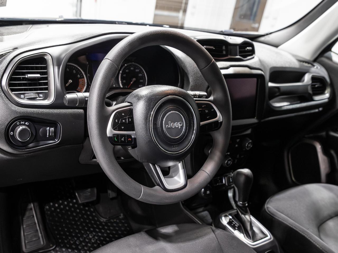 2023 Jeep Renegade Latitude 4WD Cranberry PA