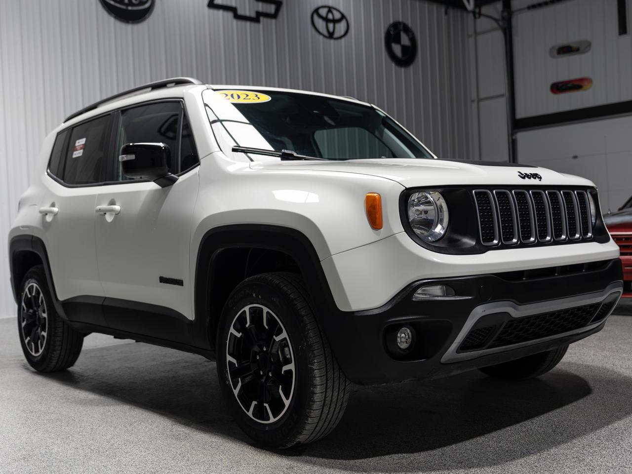 2023 Jeep Renegade Latitude 4WD NAV Cranberry PA
