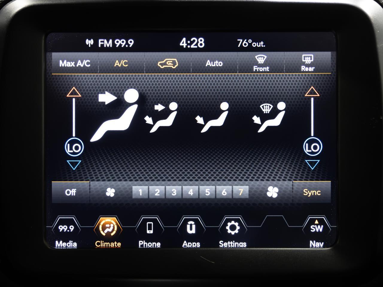 2023 Jeep Renegade Latitude 4WD NAV Cranberry PA