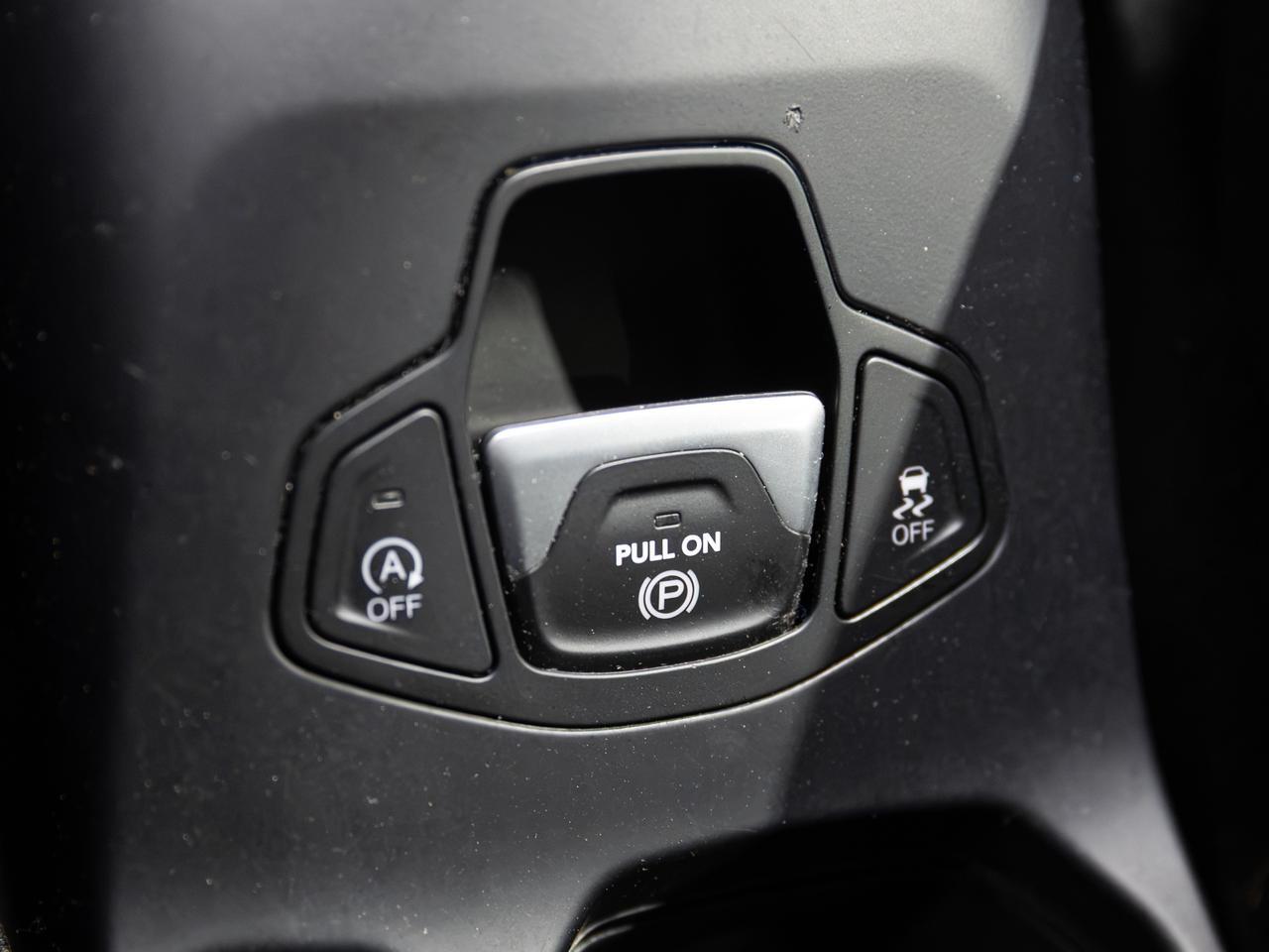2023 Jeep Renegade Latitude 4WD NAV Cranberry PA