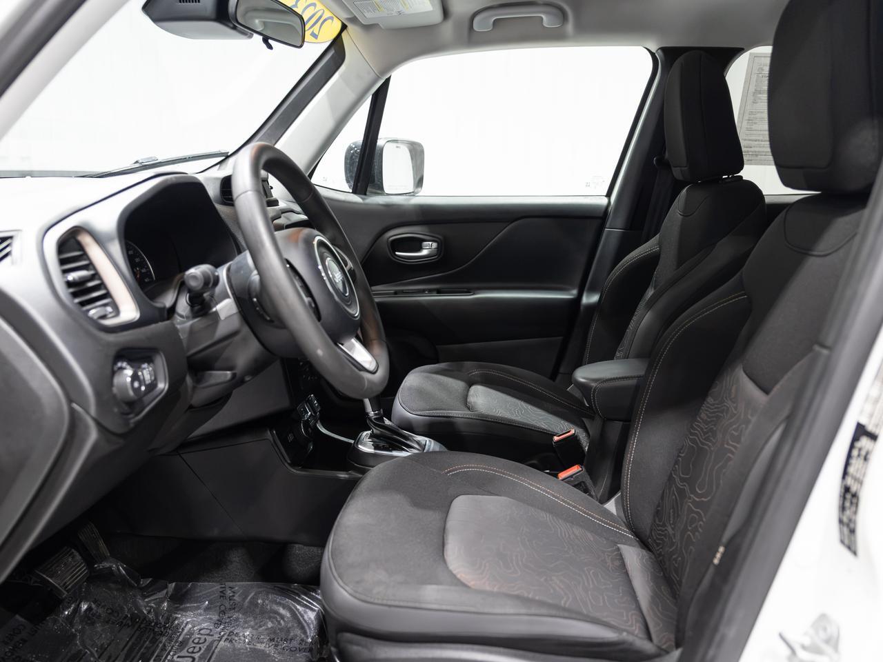 2023 Jeep Renegade Latitude 4WD NAV Cranberry PA