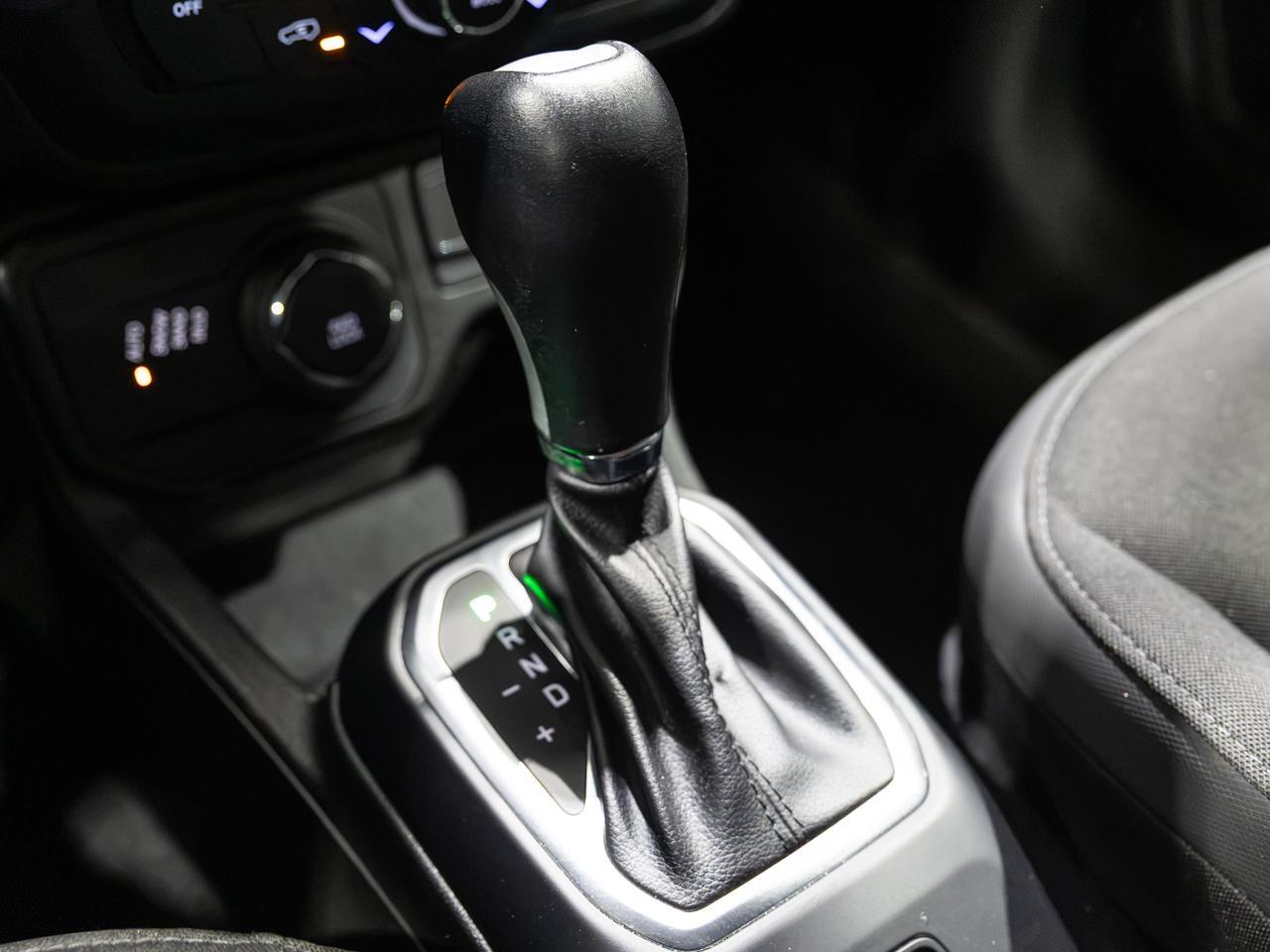 2023 Jeep Renegade Latitude 4WD NAV Cranberry PA