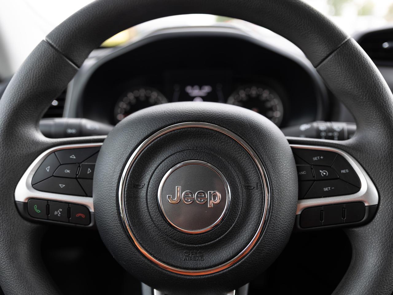 2023 Jeep Renegade Latitude 4WD NAV Cranberry PA