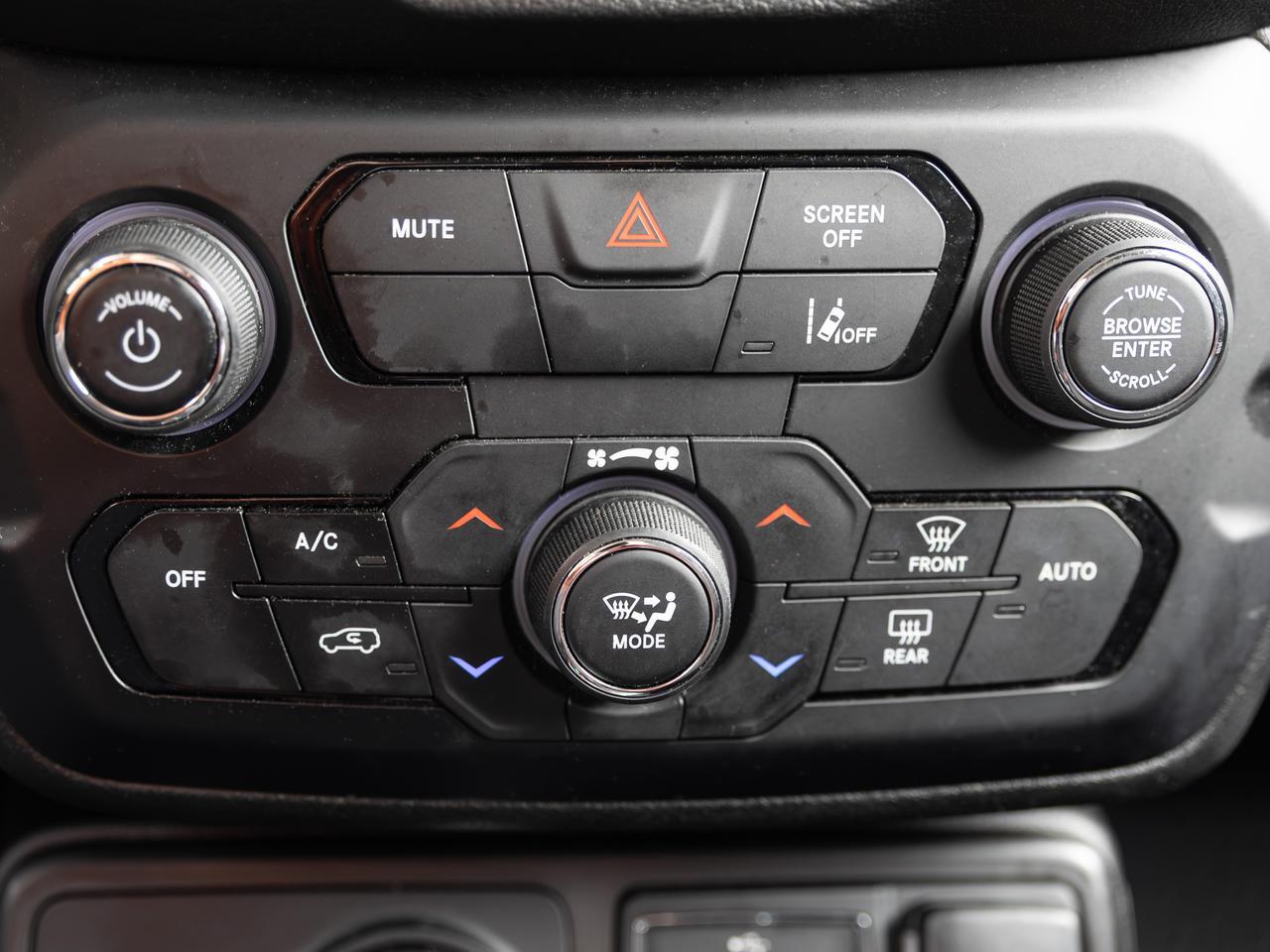 2023 Jeep Renegade Latitude 4WD NAV Cranberry PA