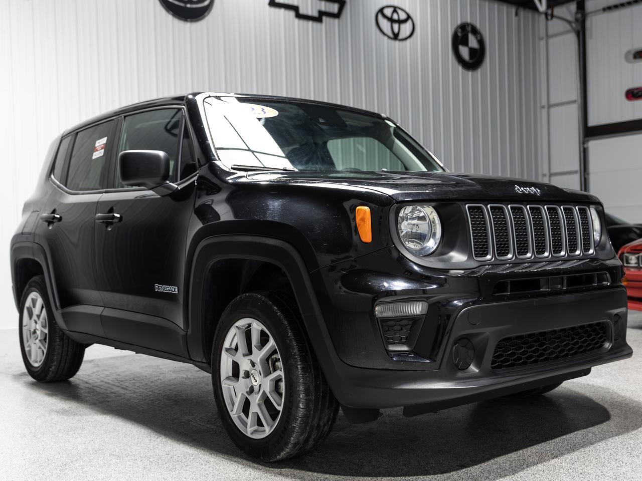 2023 Jeep Renegade Latitude 4WD NAV Cranberry PA