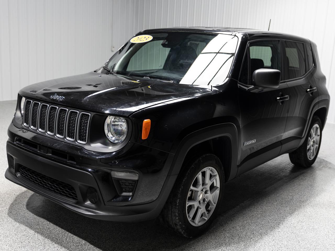 2023 Jeep Renegade Latitude 4WD NAV Cranberry PA