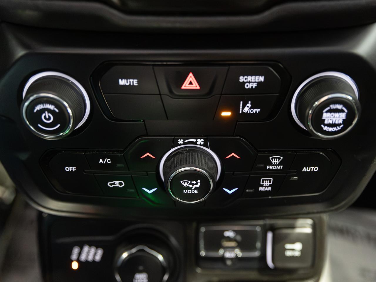 2023 Jeep Renegade Latitude 4WD NAV Cranberry PA