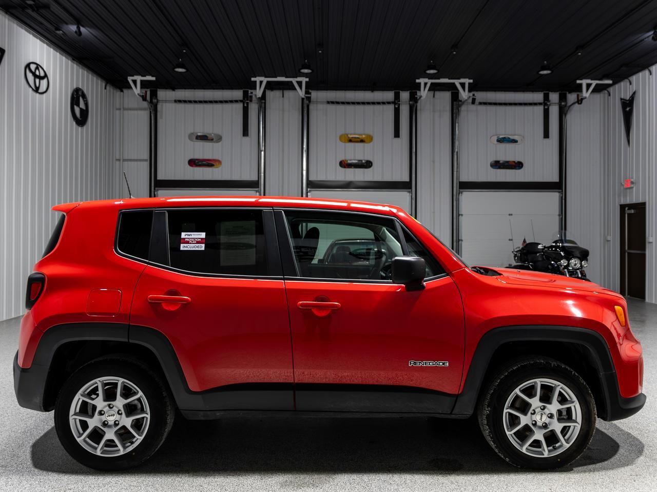 2023 Jeep Renegade Latitude 4WD NAV Cranberry PA