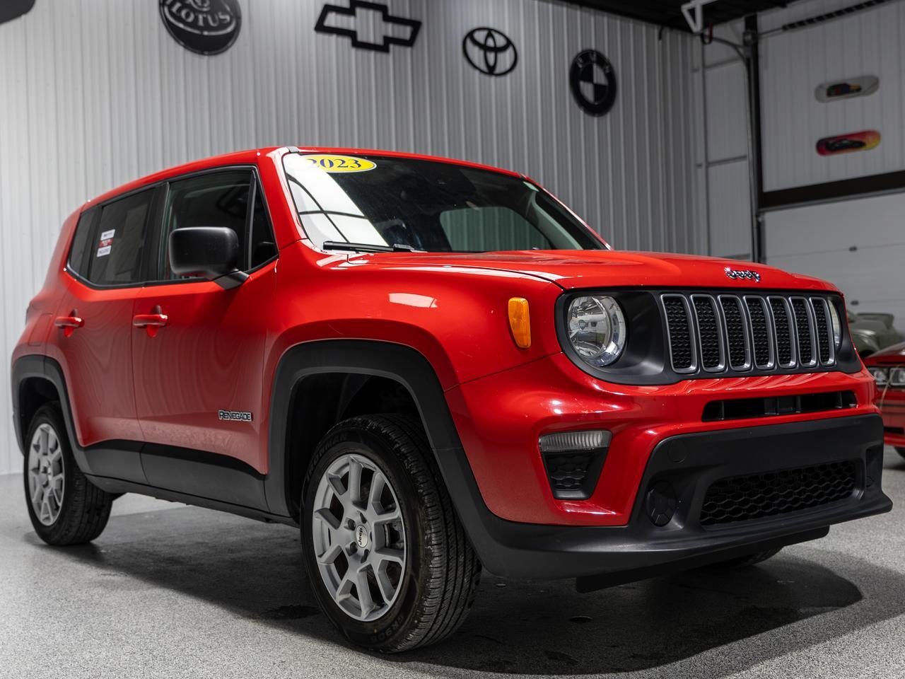 2023 Jeep Renegade Latitude 4WD NAV Cranberry PA