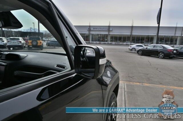 2023 Jeep Renegade Latitude / 4X4 / Auto Start / Upland Edition / Panoramic Sunroof / Navigation / Lane Depart & Blind Spot Alert / Apple CarPlay & Android Auto / Back Up Camera / Premium Audio System / 29 MPG / 1-Owner Anchorage AK