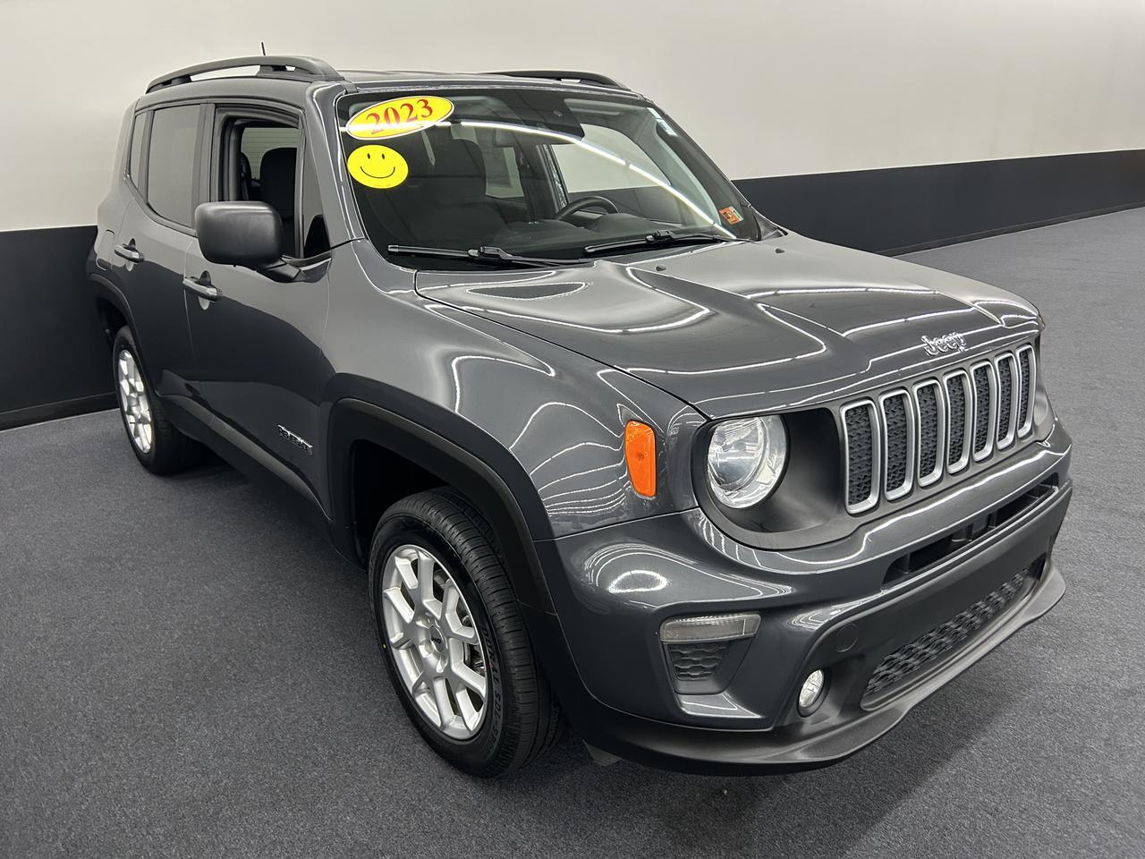 2023 Jeep Renegade Latitude 4x4 Benwood WV