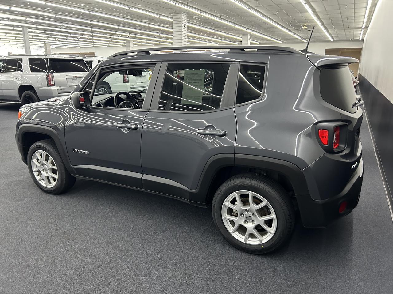 2023 Jeep Renegade Latitude 4x4 Benwood WV