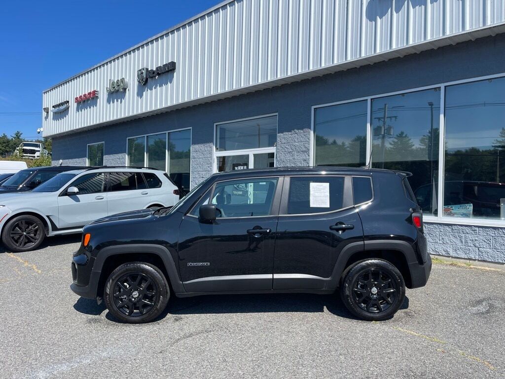 2023 Jeep Renegade Latitude Orange MA