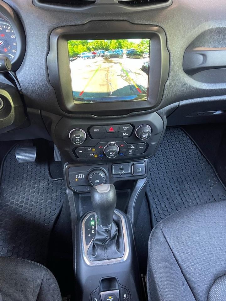 2023 Jeep Renegade Latitude Orange MA