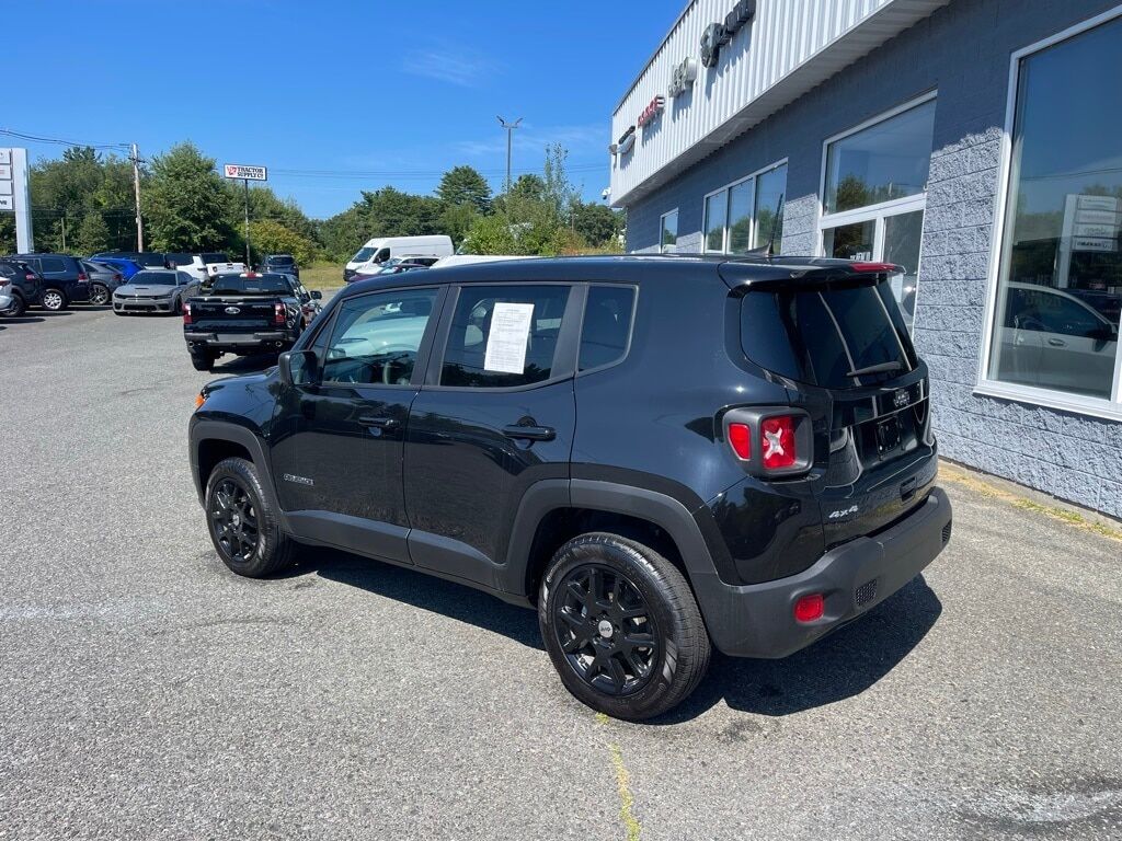 2023 Jeep Renegade Latitude Orange MA